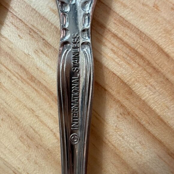 Vtg International INS154 Teaspoons Set Of 4 Solid Roses Stainless Steel Flatware - Picture 8 of 11